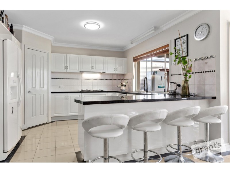 3 Grosvenor Place, Narre Warren North VIC 3804