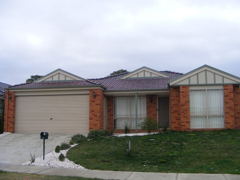 14 Carly Close, Narre Warren South VIC 3805