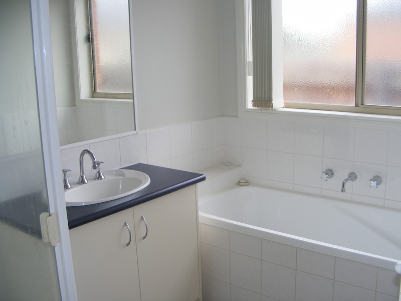 14 Carly Close, Narre Warren South VIC 3805