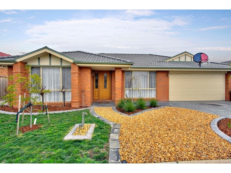 5 Tower Avenue, Narre Warren South VIC 3805