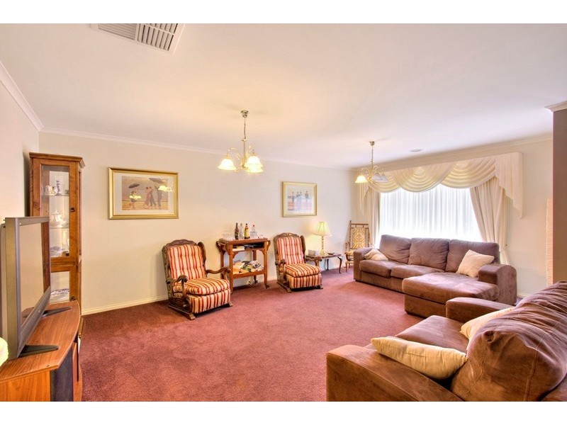 5 Tower Avenue, Narre Warren South VIC 3805