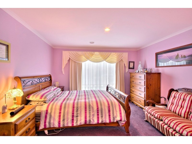 5 Tower Avenue, Narre Warren South VIC 3805