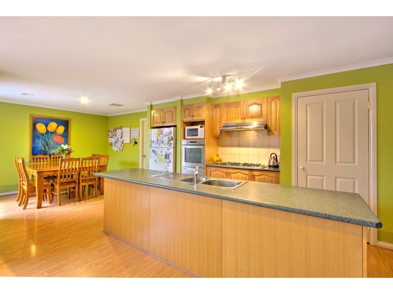 5 Tower Avenue, Narre Warren South VIC 3805