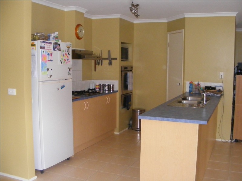 32 McCartney Drive, Narre Warren South VIC 3805