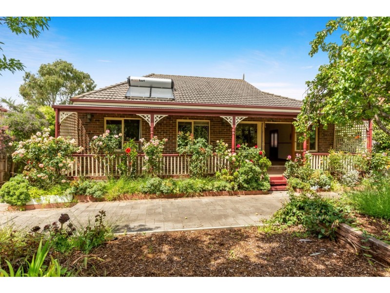 6 Fairview Avenue, Narre Warren VIC 3805