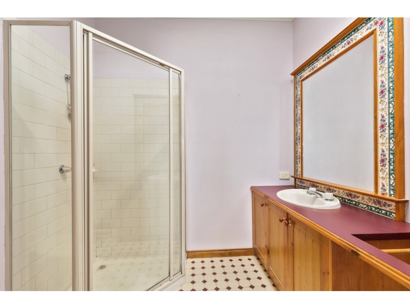 6 Fairview Avenue, Narre Warren VIC 3805