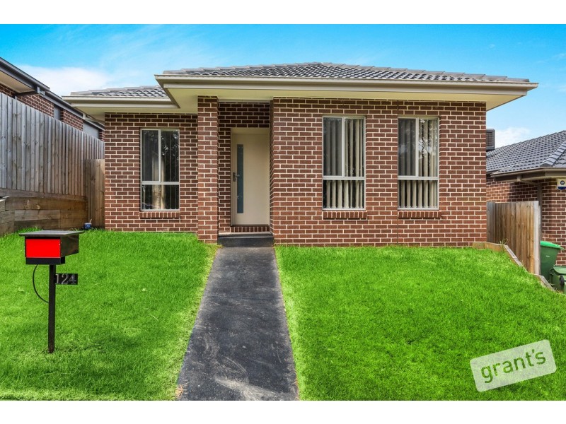 124 Manna Gum Drive, Pakenham VIC 3810
