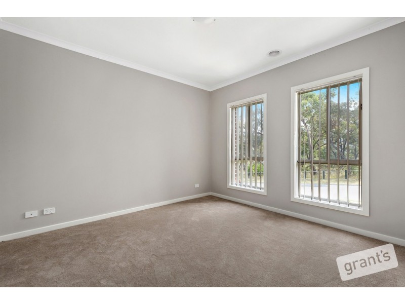 124 Manna Gum Drive, Pakenham VIC 3810