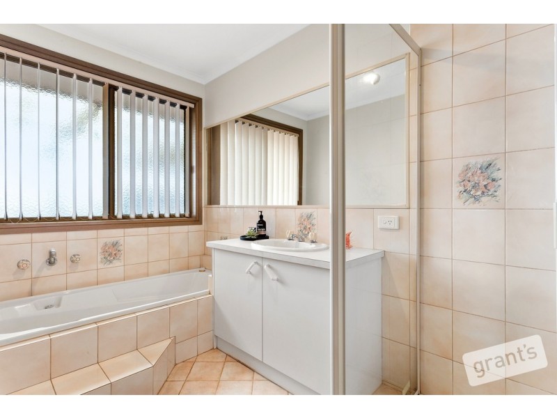 23 Dewsbury Court, Narre Warren South VIC 3805