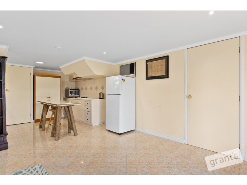 34 Shinners Avenue, Berwick VIC 3806