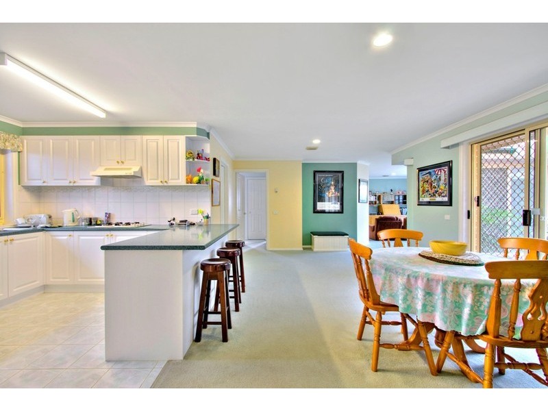 1 Kew Court, Narre Warren VIC 3805