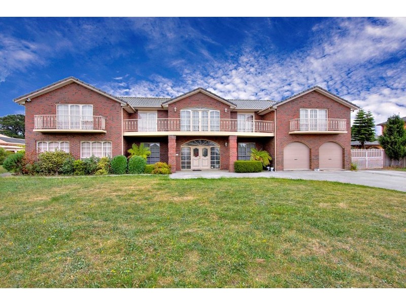 58 Halcyon Way, Narre Warren South VIC 3805