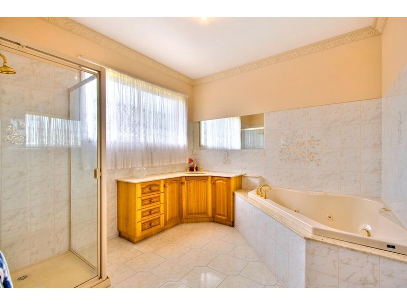 58 Halcyon Way, Narre Warren South VIC 3805