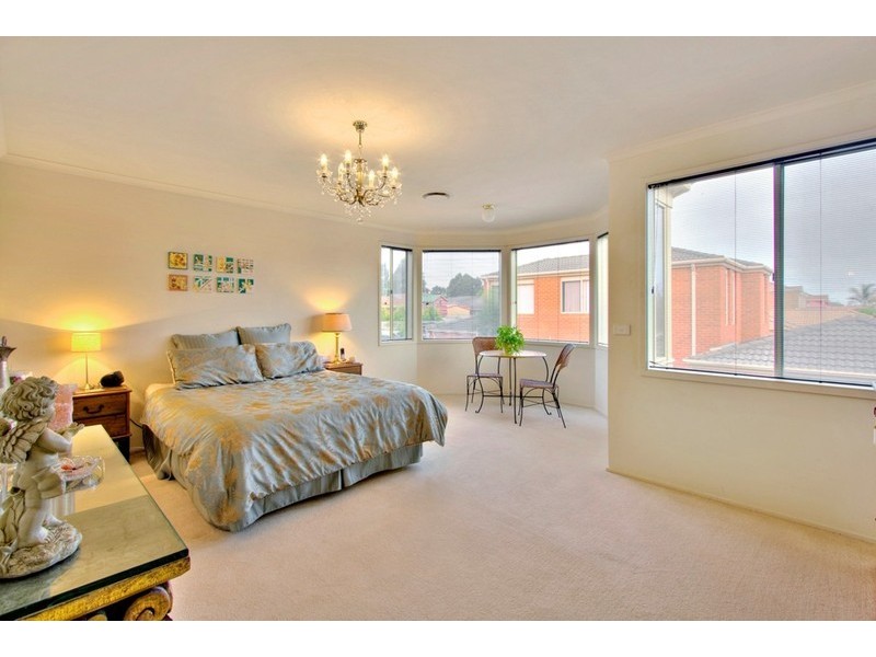 2 Gull Way, Narre Warren South VIC 3805