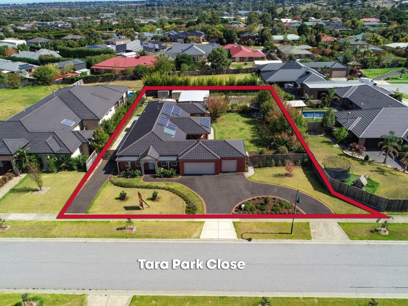 8 Tara Park Close, Narre Warren North VIC 3804