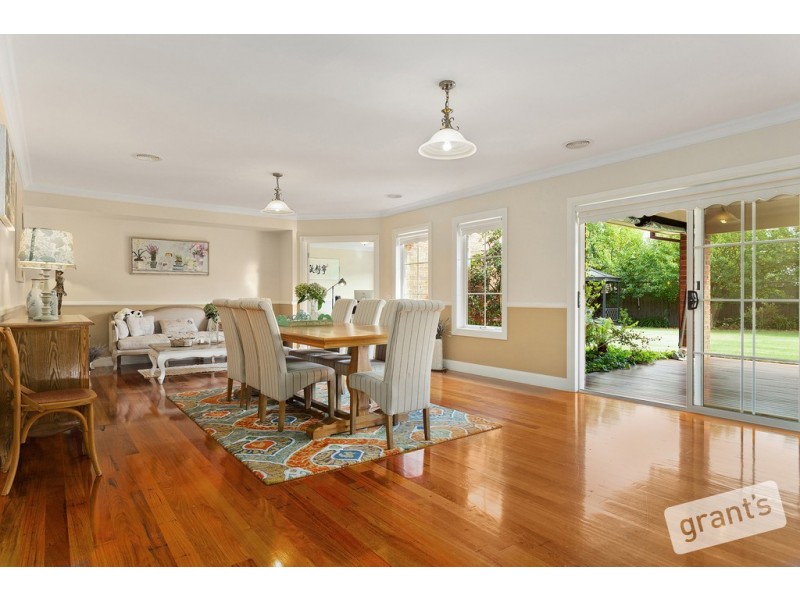 8 Tara Park Close, Narre Warren North VIC 3804