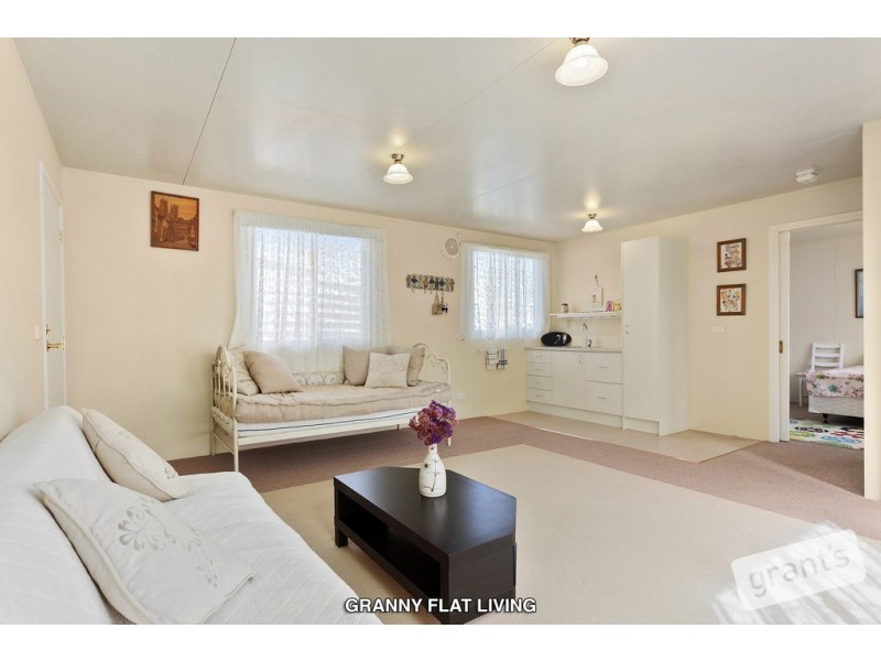 8 Tara Park Close, Narre Warren North VIC 3804