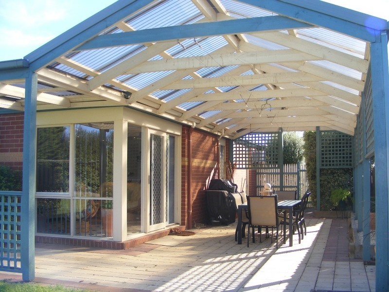 27 Raleigh Drive, Narre Warren South VIC 3805