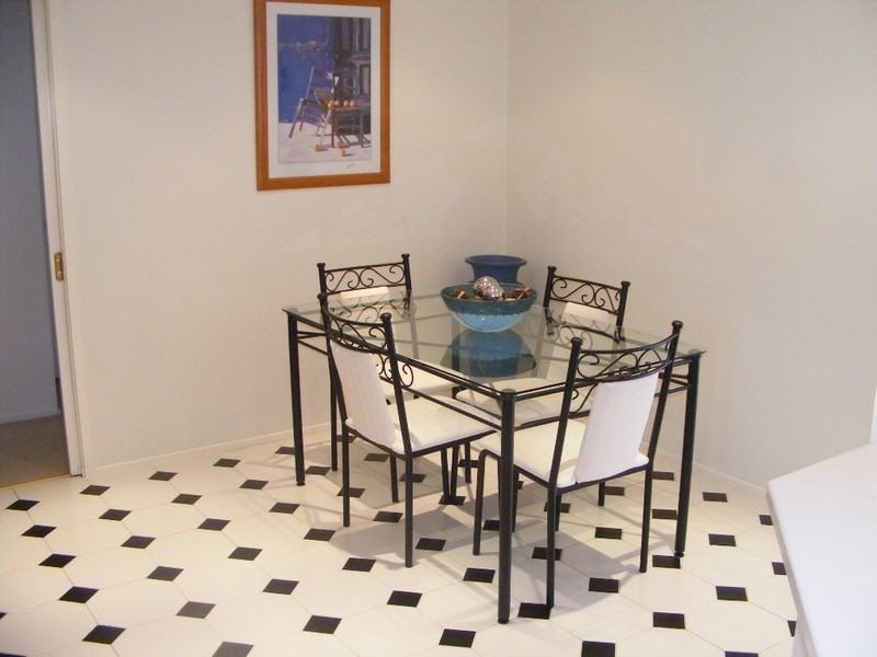 27 Raleigh Drive, Narre Warren South VIC 3805