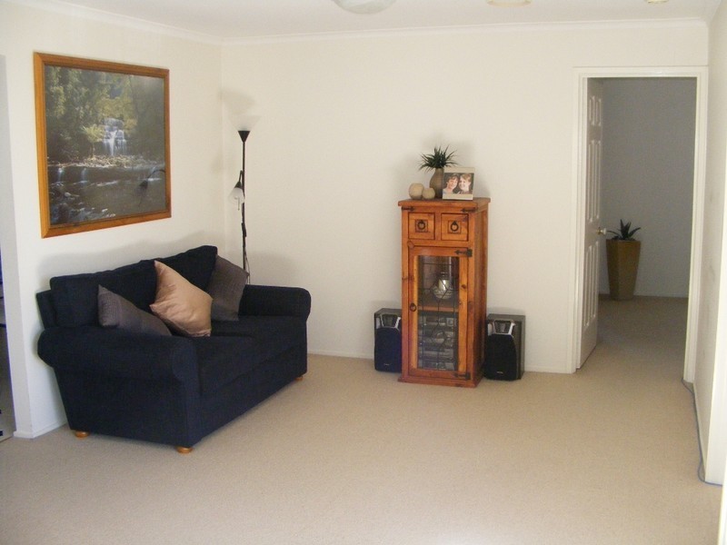 27 Raleigh Drive, Narre Warren South VIC 3805