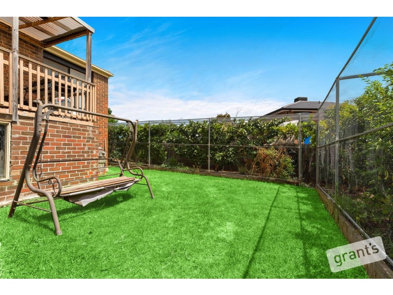 13 Ridgeway Chase, Narre Warren South VIC 3805
