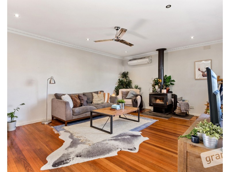 13 Campbell Parade, Cranbourne VIC 3977