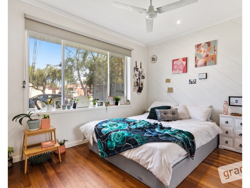 13 Campbell Parade, Cranbourne VIC 3977