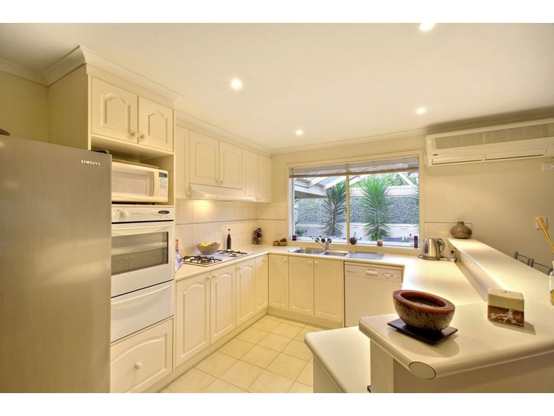 19 Deanswood Way, Narre Warren VIC 3805