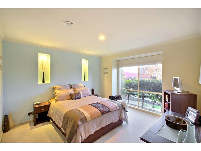 19 Deanswood Way, Narre Warren VIC 3805