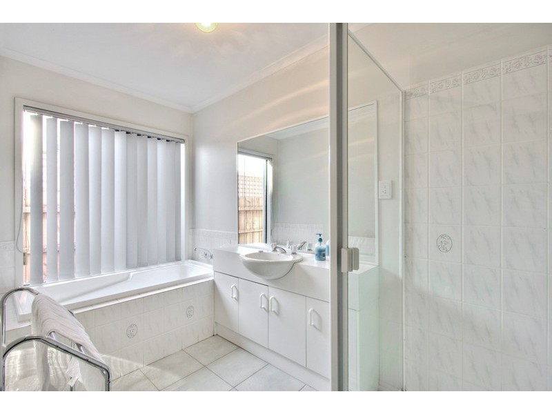 11 Pelican Court, Narre Warren South VIC 3805