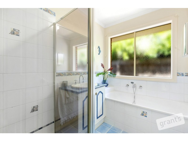 63 Tralee Circuit, Narre Warren VIC 3805