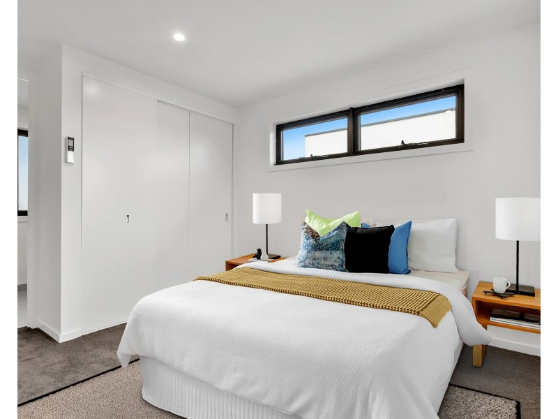 1,2 & 3/18 Dunkinson Street, Narre Warren VIC 3805