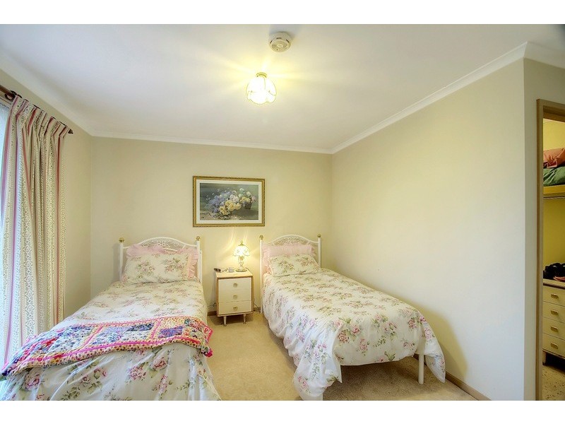 Unit 1/1 Garryowen Crescent, Narre Warren VIC 3805