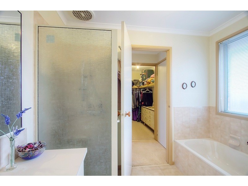 Unit 1/1 Garryowen Crescent, Narre Warren VIC 3805