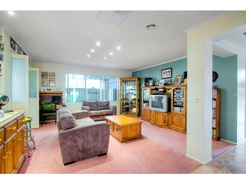 6 Liverpool Court, Narre Warren South VIC 3805