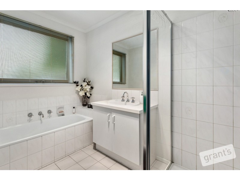 47 Ellenvale Drive, Narre Warren VIC 3805