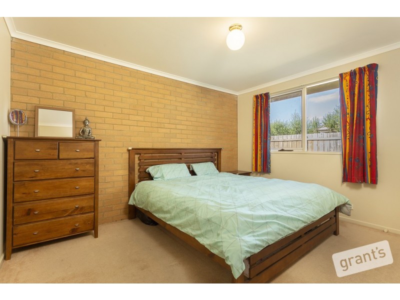 14 Warren Close, Narre Warren VIC 3805