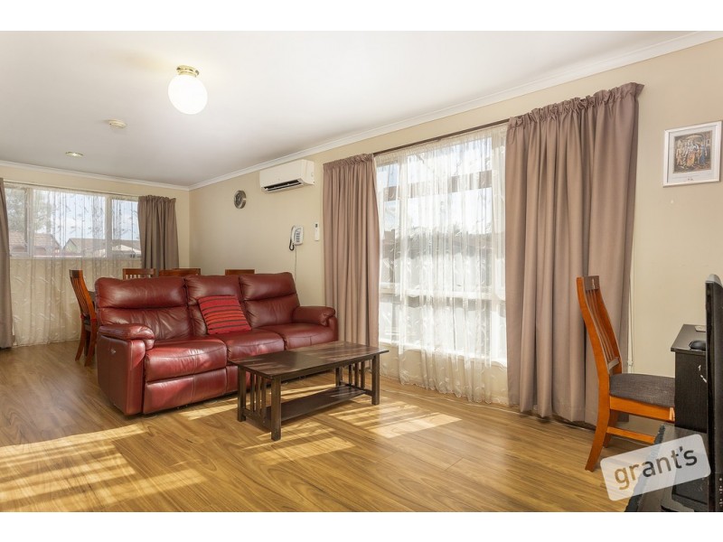 14 Warren Close, Narre Warren VIC 3805