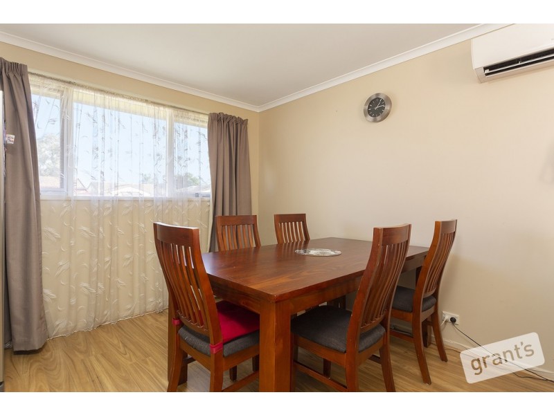 14 Warren Close, Narre Warren VIC 3805