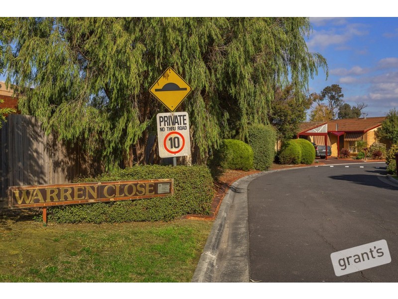 14 Warren Close, Narre Warren VIC 3805