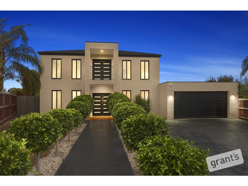 15 Champagne Grove, Narre Warren South VIC 3805