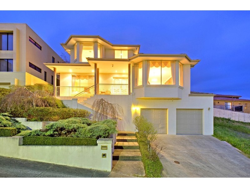 7 Camdon Gardens, Berwick VIC 3806