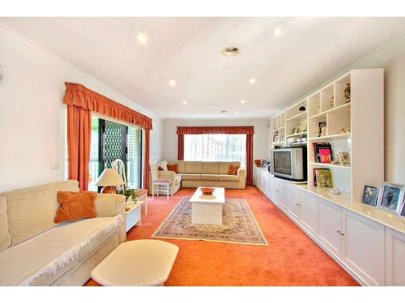 1 Eleanore Crescent, Hallam VIC 3803