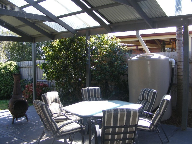 16 Gull Way, Narre Warren South VIC 3805