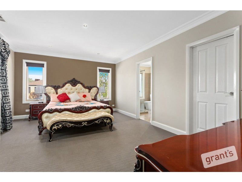 74 Loxley Boulevard, Narre Warren South VIC 3805