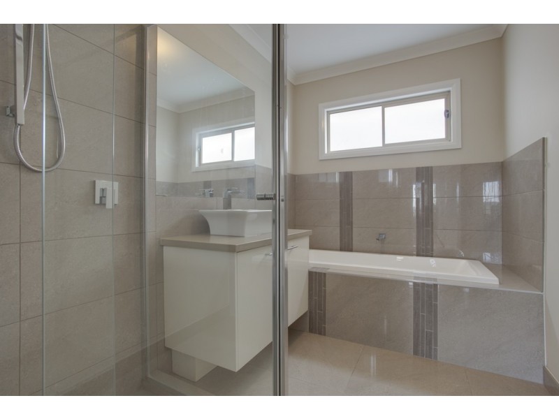 74 Loxley Boulevard, Narre Warren South VIC 3805