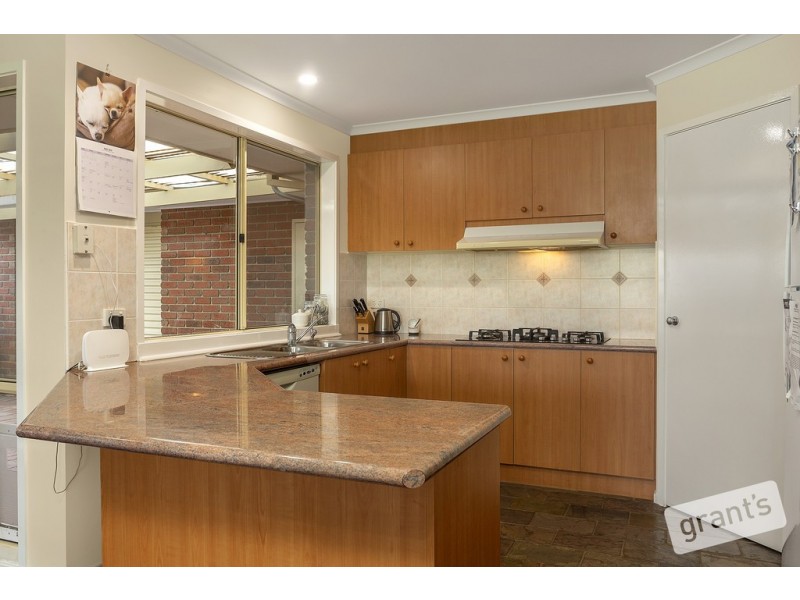 4 Seebeck Drive, Narre Warren South VIC 3805