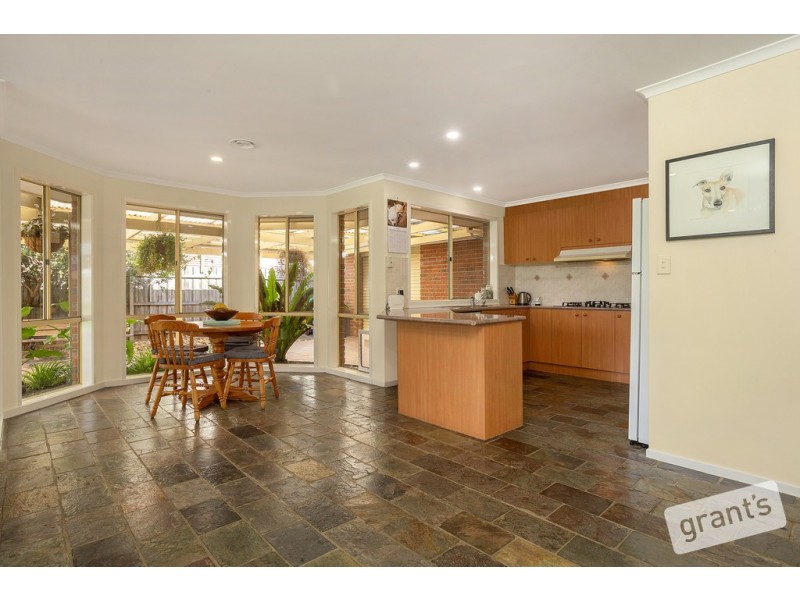 4 Seebeck Drive, Narre Warren South VIC 3805