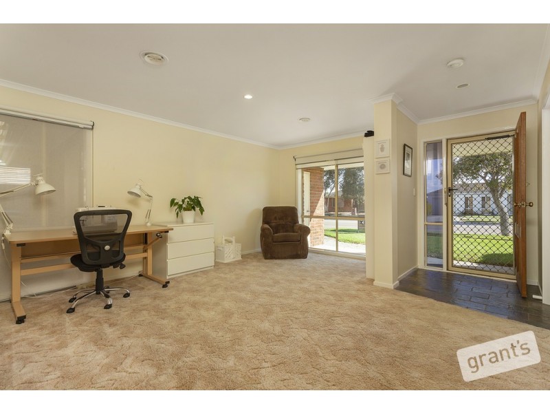 4 Seebeck Drive, Narre Warren South VIC 3805