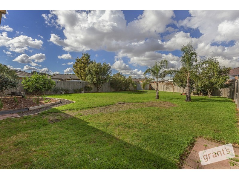 4 Seebeck Drive, Narre Warren South VIC 3805